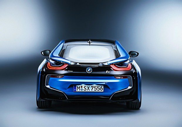 BMW i8 Hybird 2019