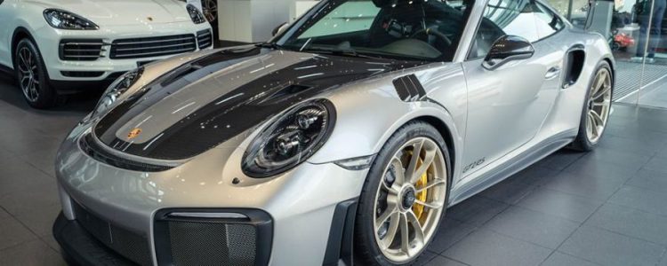 Porsche 911 GT2 RS độc nhất Việt Nam đã tìm được chủ nhân