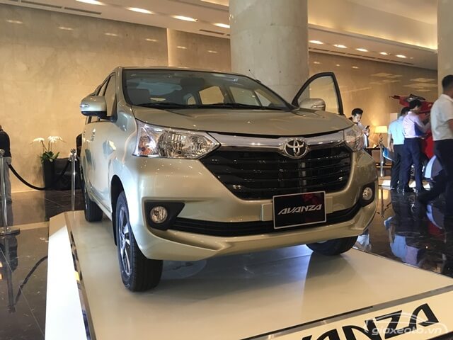 ngoai-that-toyota-avanza